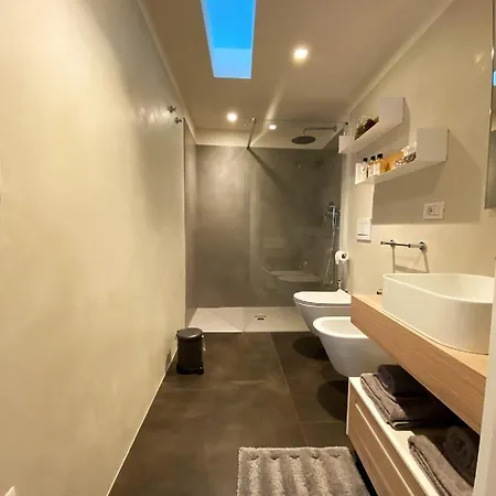 Le Cadran Solaire - Nel Cuore Di * Αόστα