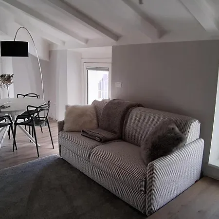 Le Cadran Solaire - Nel Cuore Di Apartment *